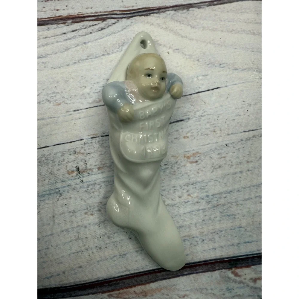 Lladro 1993 Babys First Christmas Stocking Ornament 06037 Porcelain Spain Box
